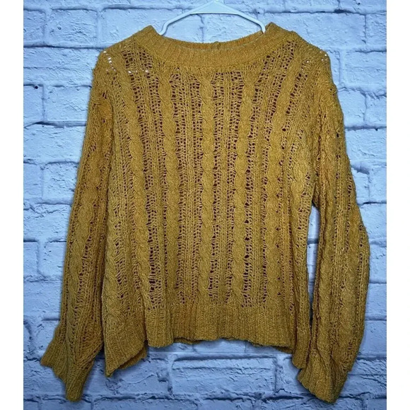 American Eagle yellow knit crew neck pullover soft sweater, size XS. - Picture 1 of 9